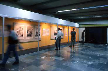 Exhibit at Mexico City's metro
