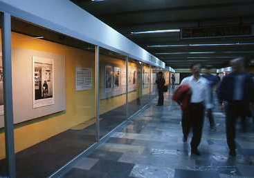 Exhibit at Mexico City's metro